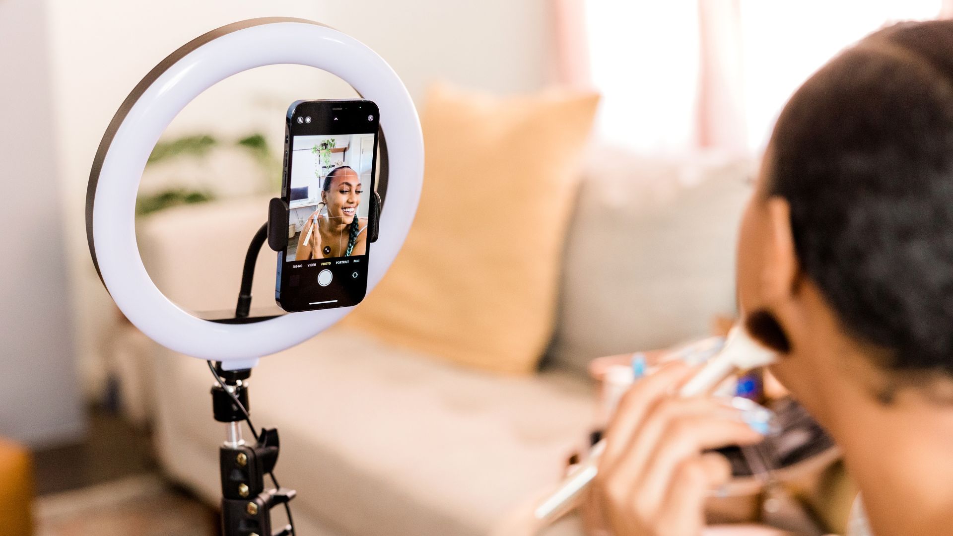 Digital markedsføring, trender 2023, influencer marketing, mediabooster
