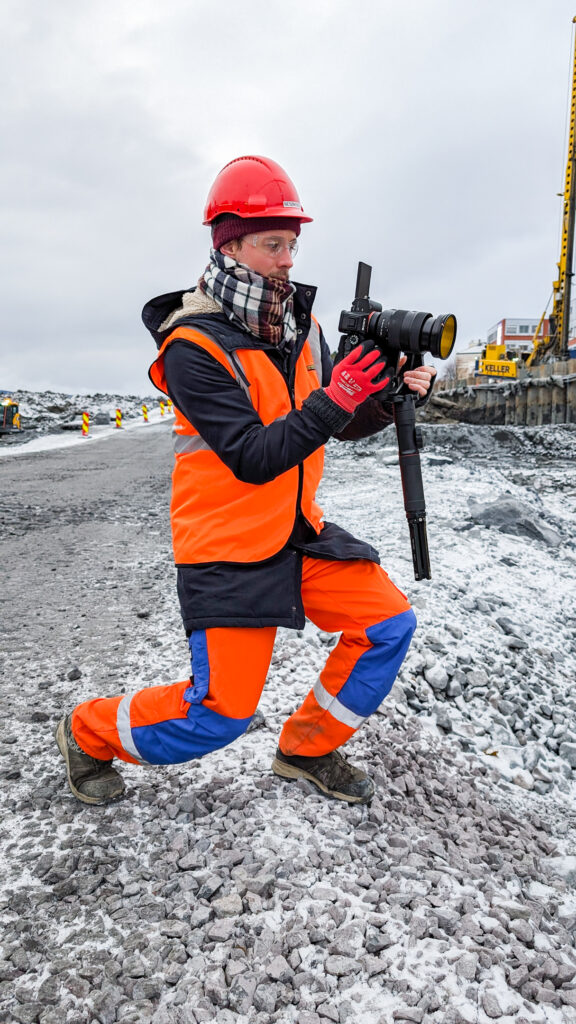 Vår fotograf og videograf Jonas i action for å levere innhold av ypperste kvalitet.