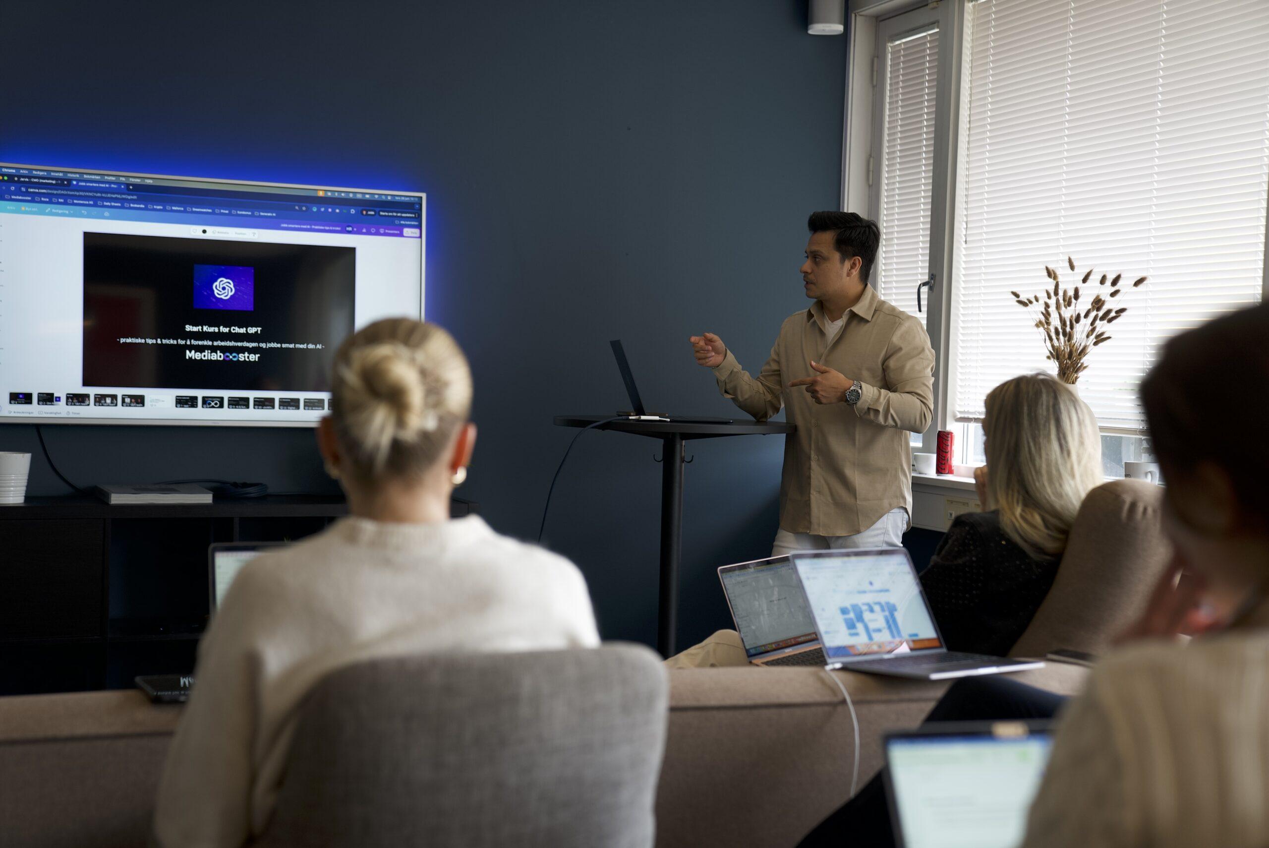 ChatGPT kurs for bedrifter - Mediabooster Norge AS - AI - Kunstig intelligens